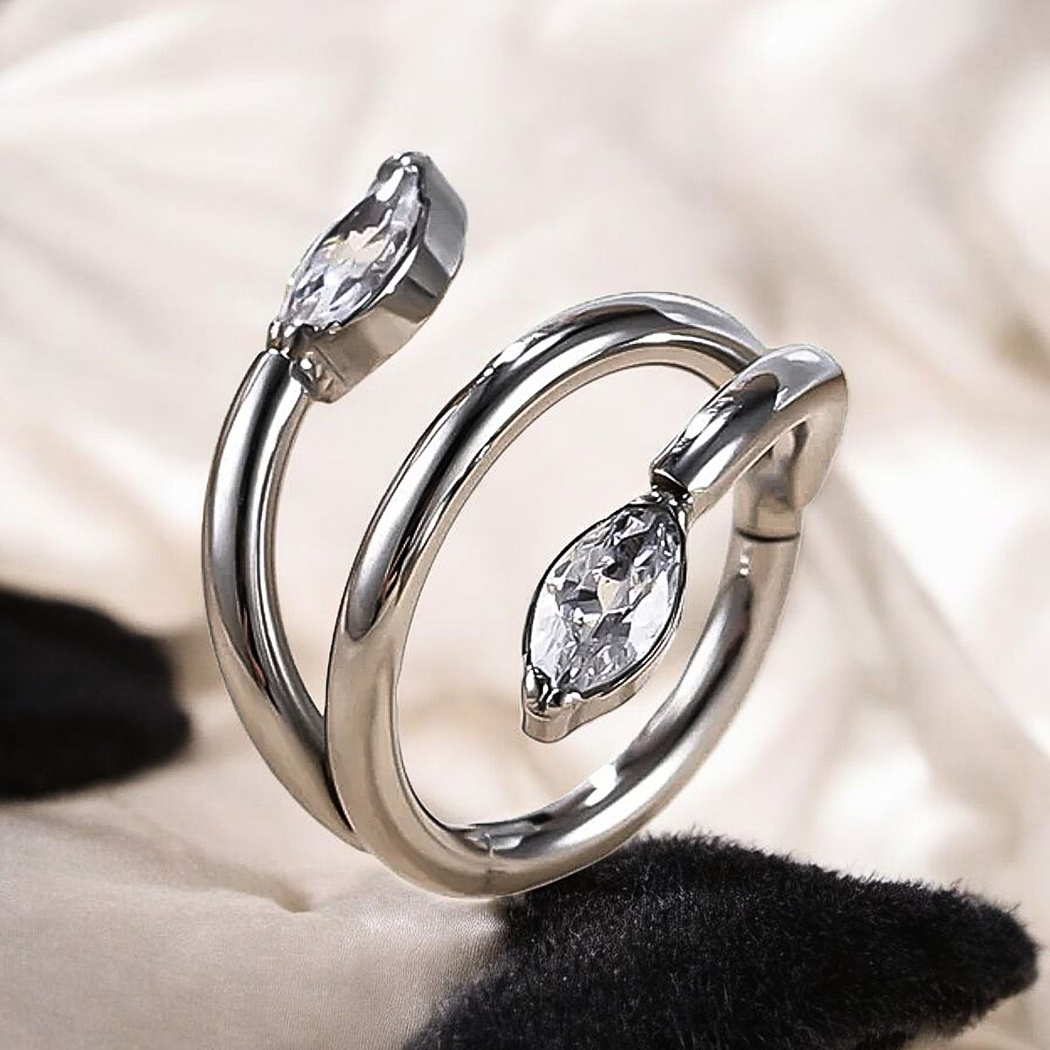 Ring T197