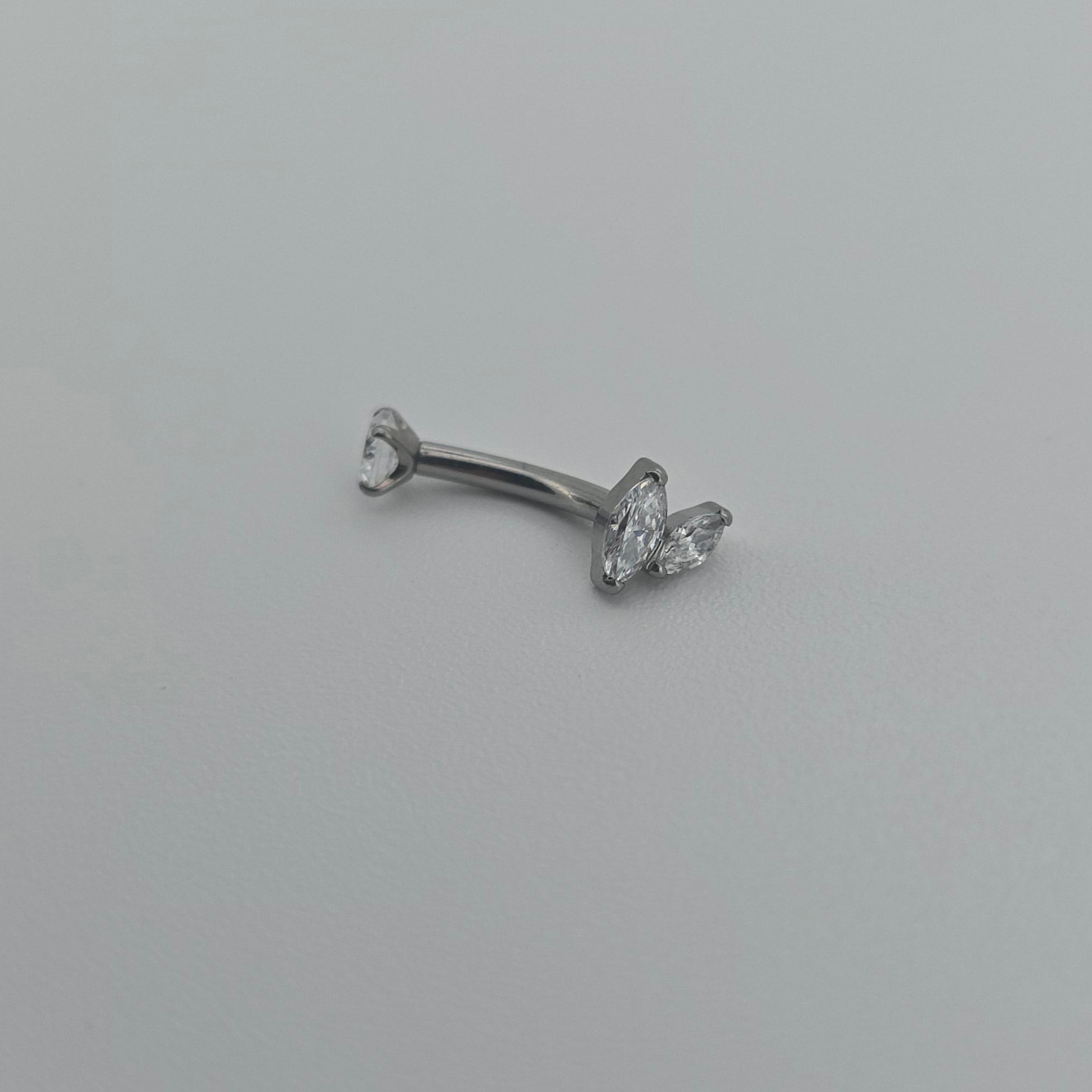 Bananina rook bianco - piercing titanio anallergico