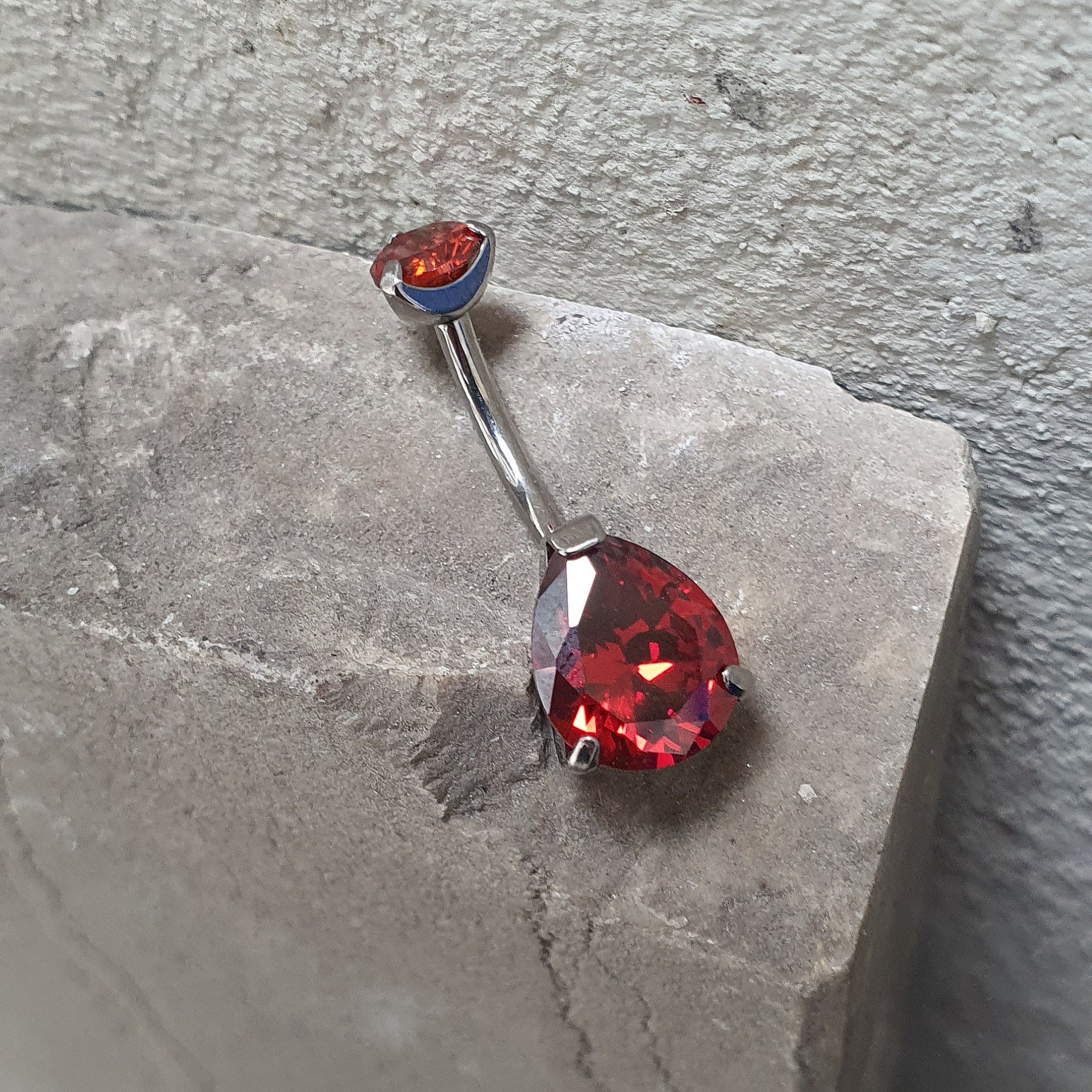 NAVEL T046 Piercing