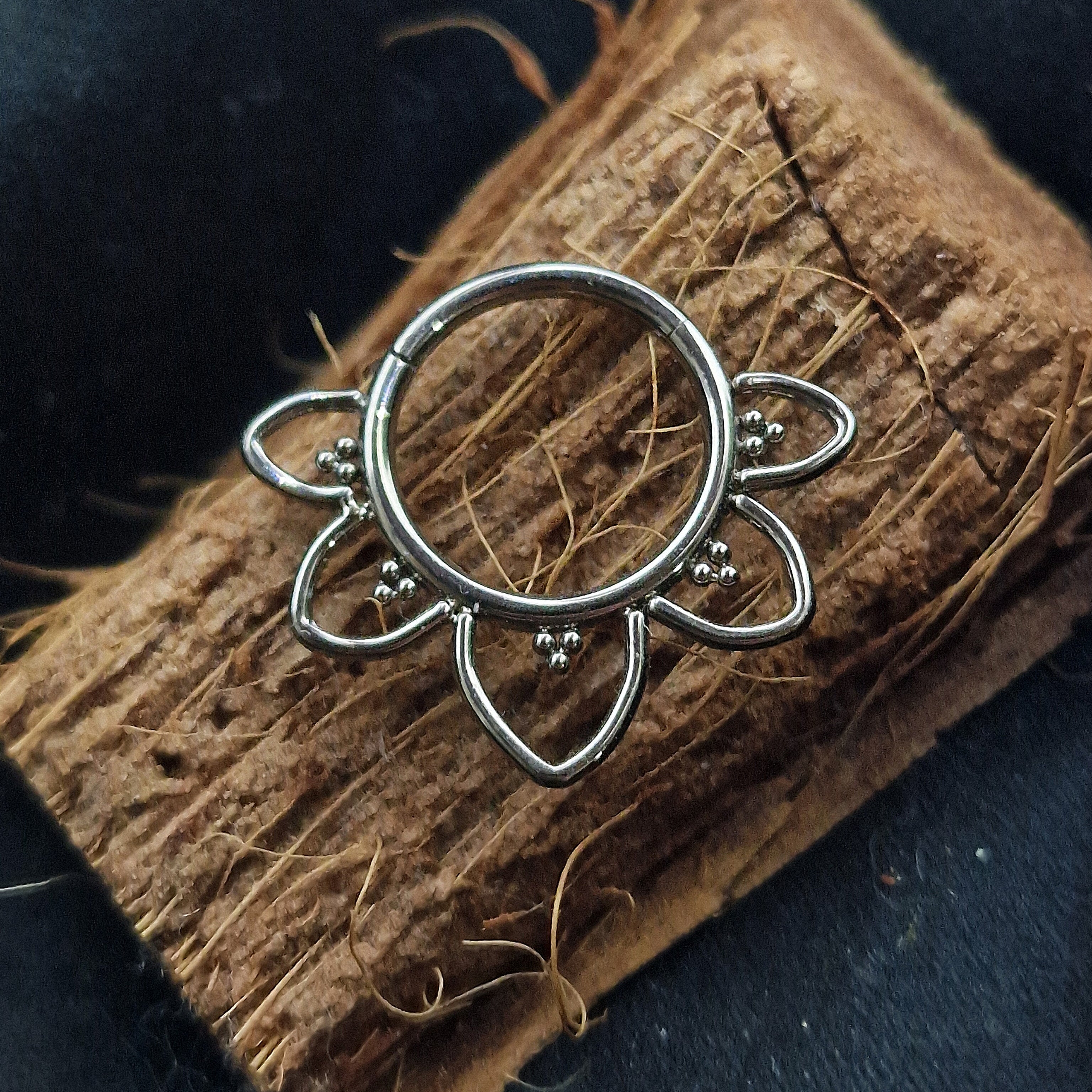 Ring T233 Piercing