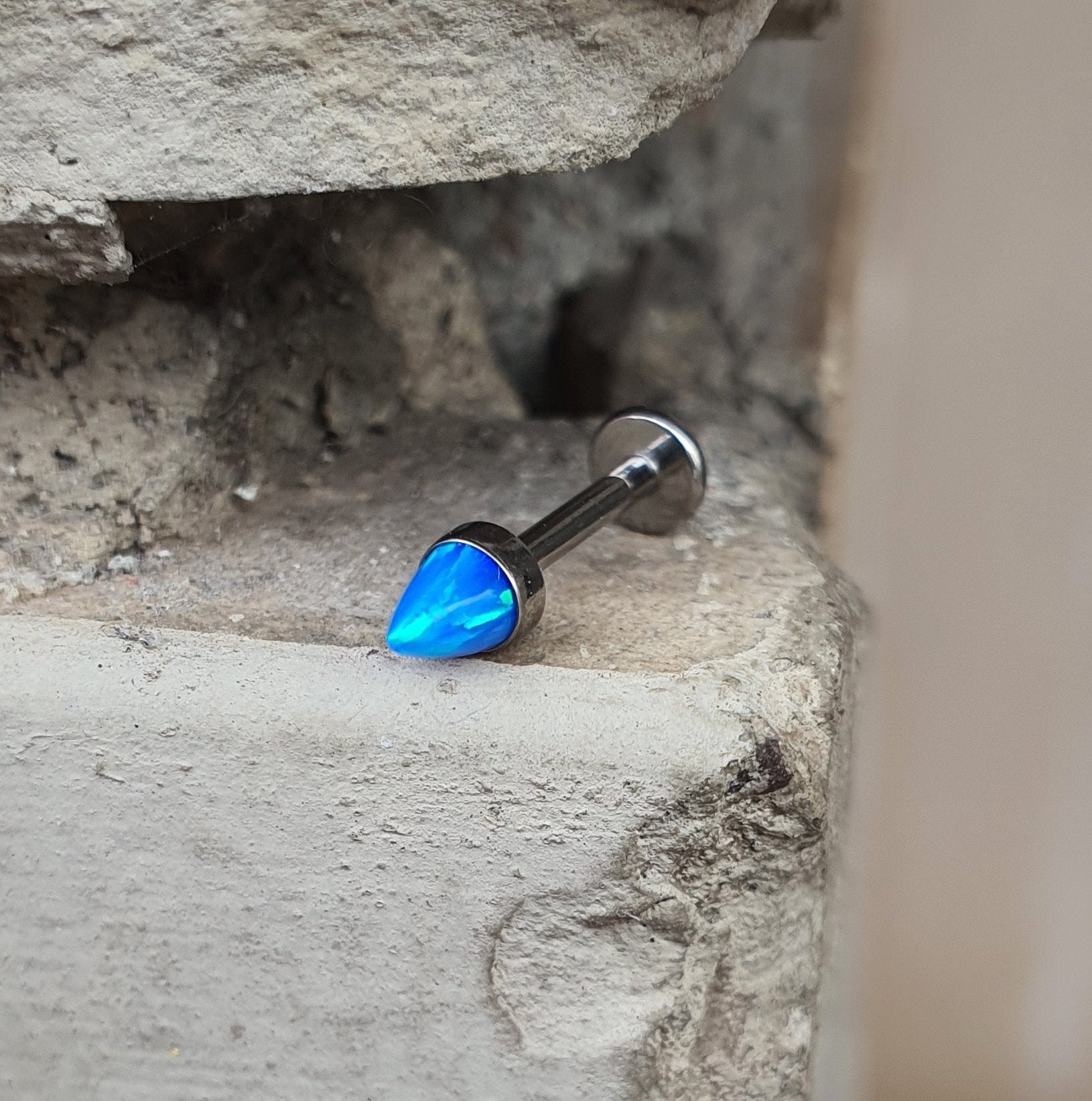 LABRET T054 Piercing