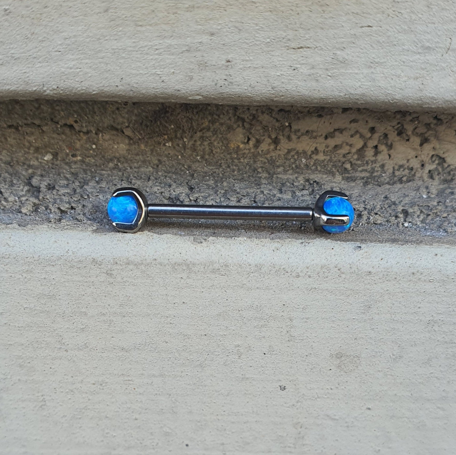 Barbell T083 Piercing