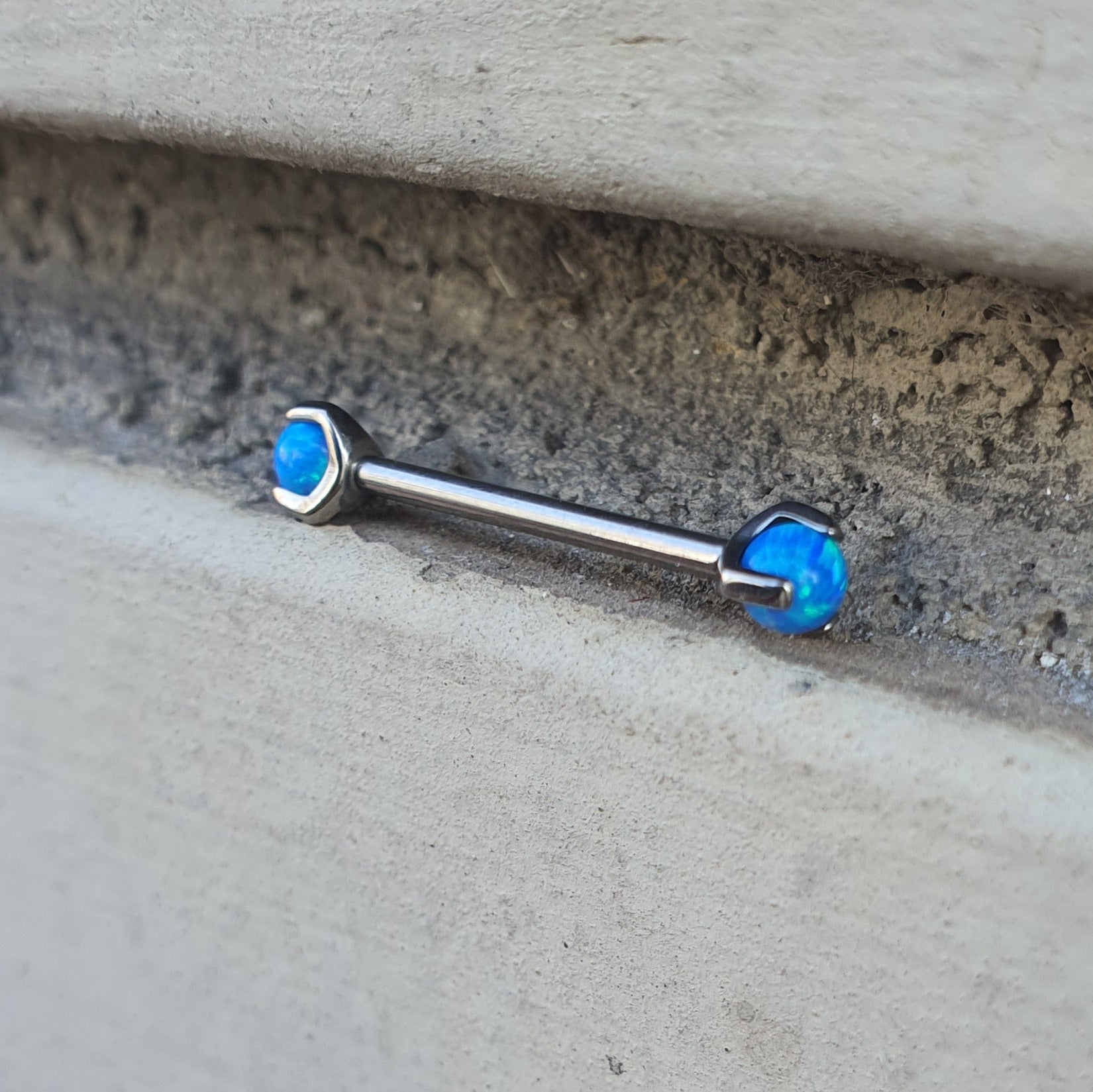 Barbell T083 Piercing