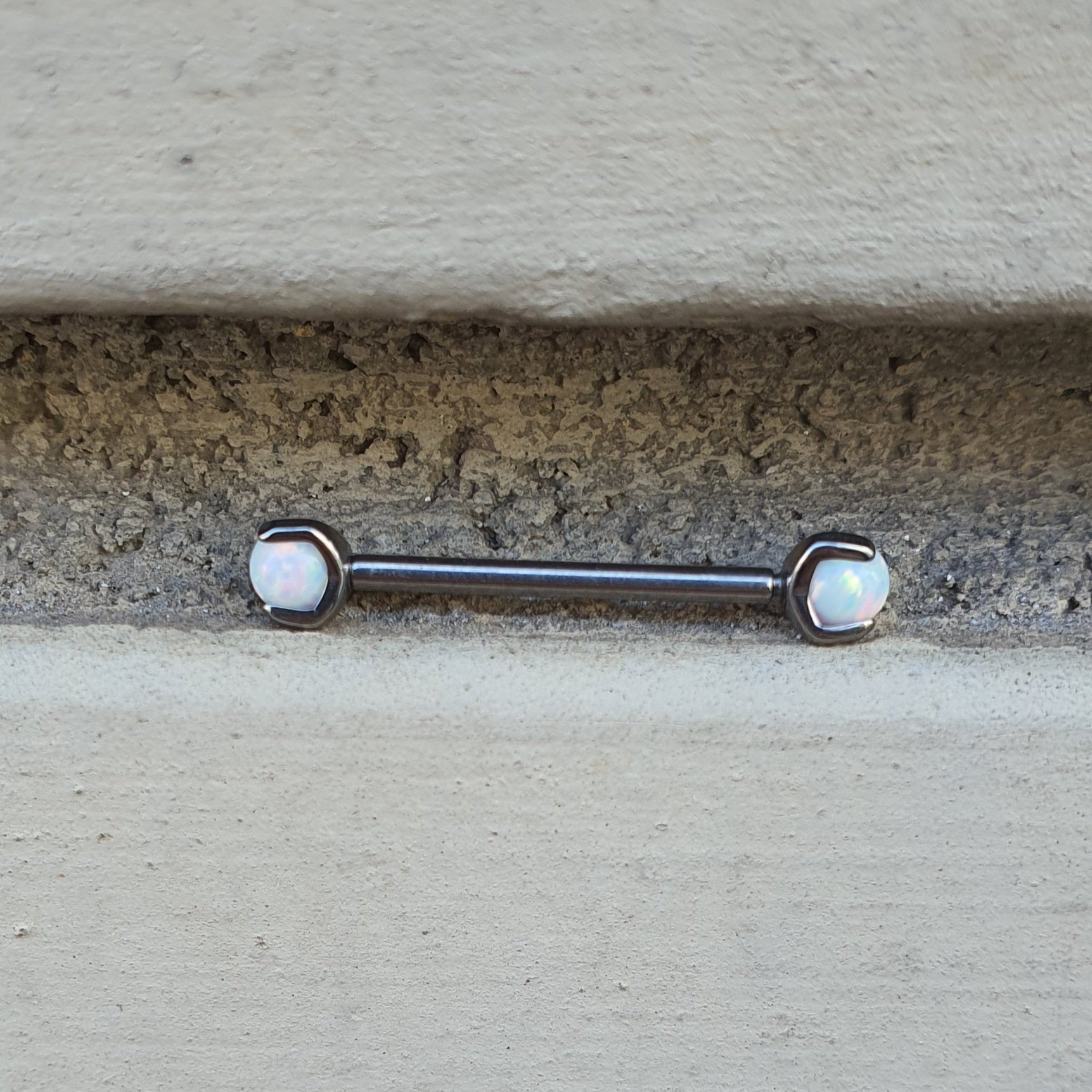 Barbell T083 Piercing
