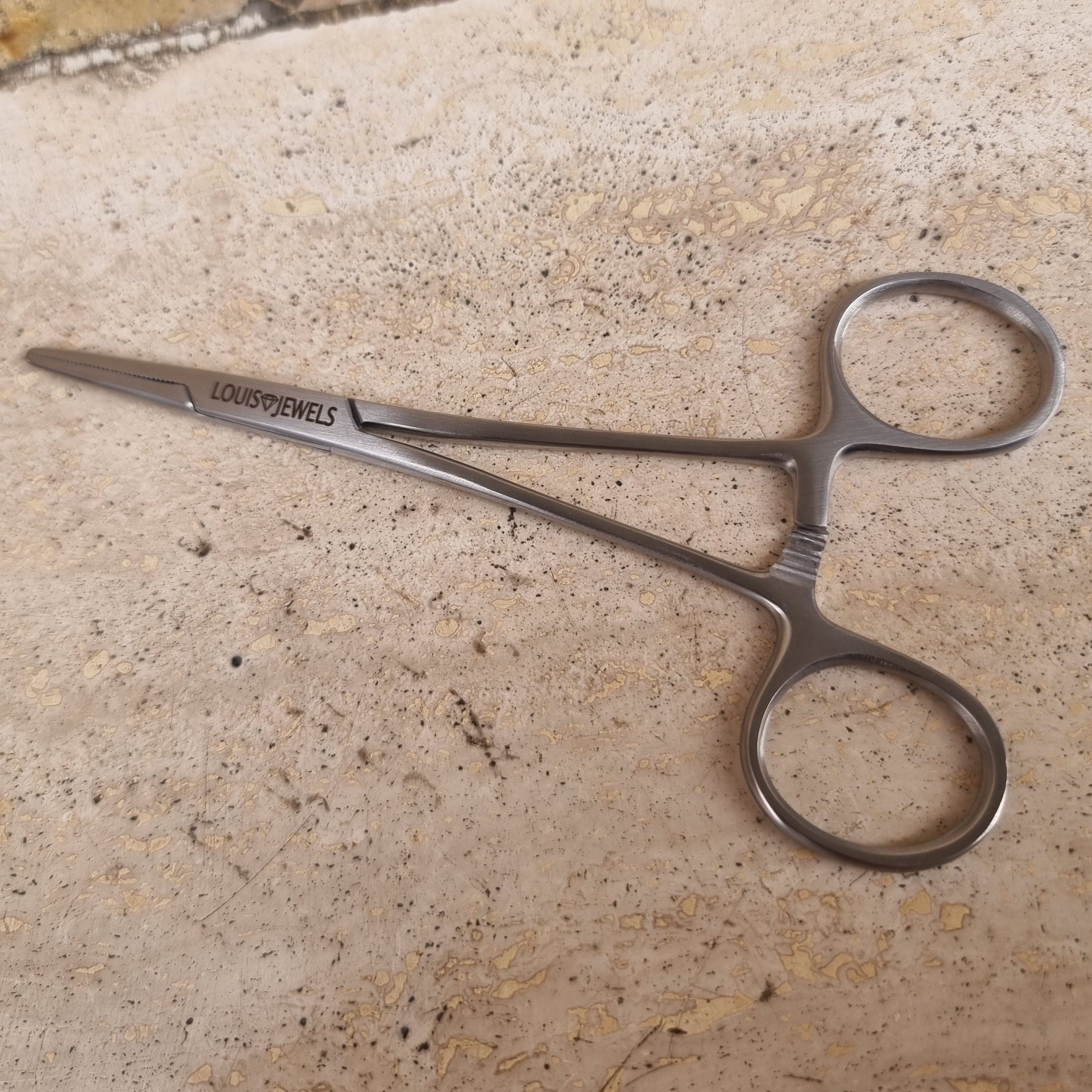 Pinza T151 Piercing