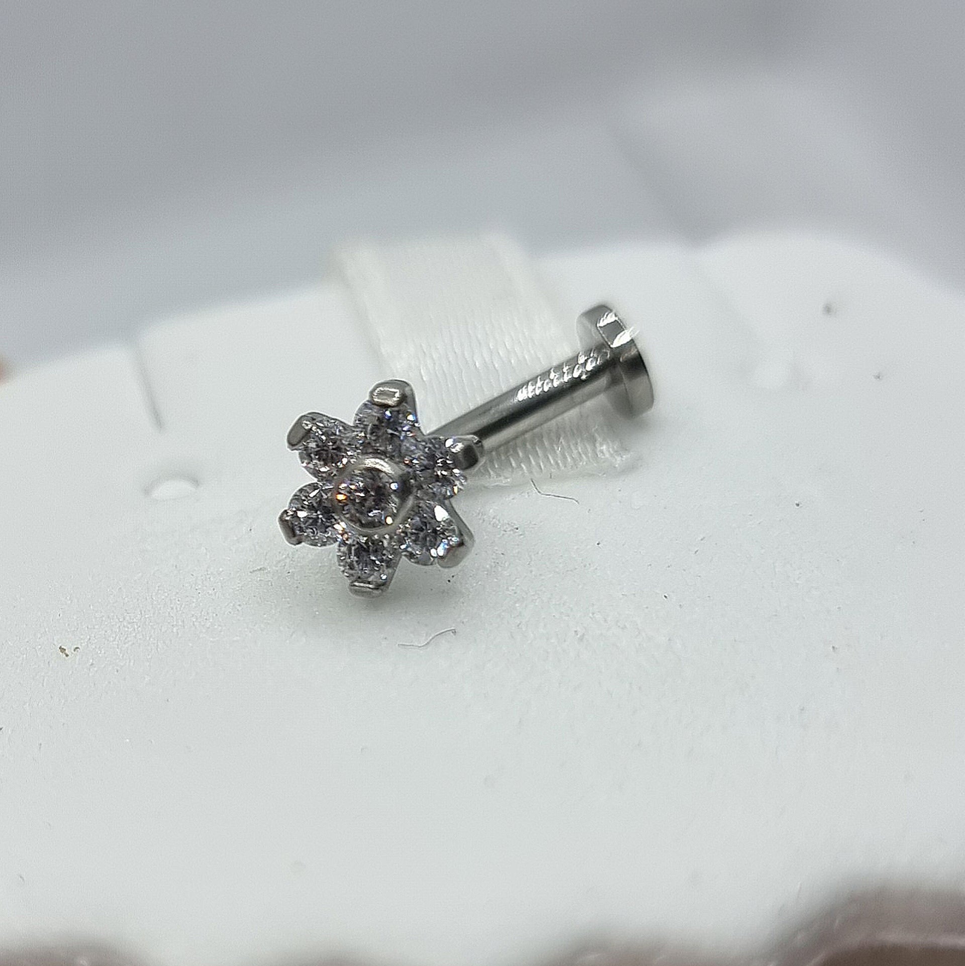 FLOATING T187 Piercing