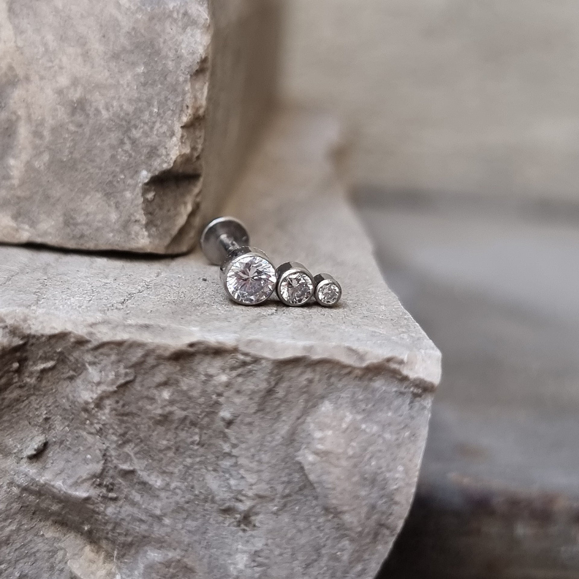 LABRET T056 Piercing