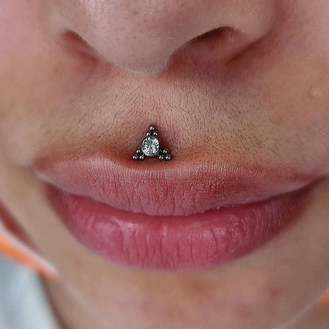 LABRET T102 Piercing