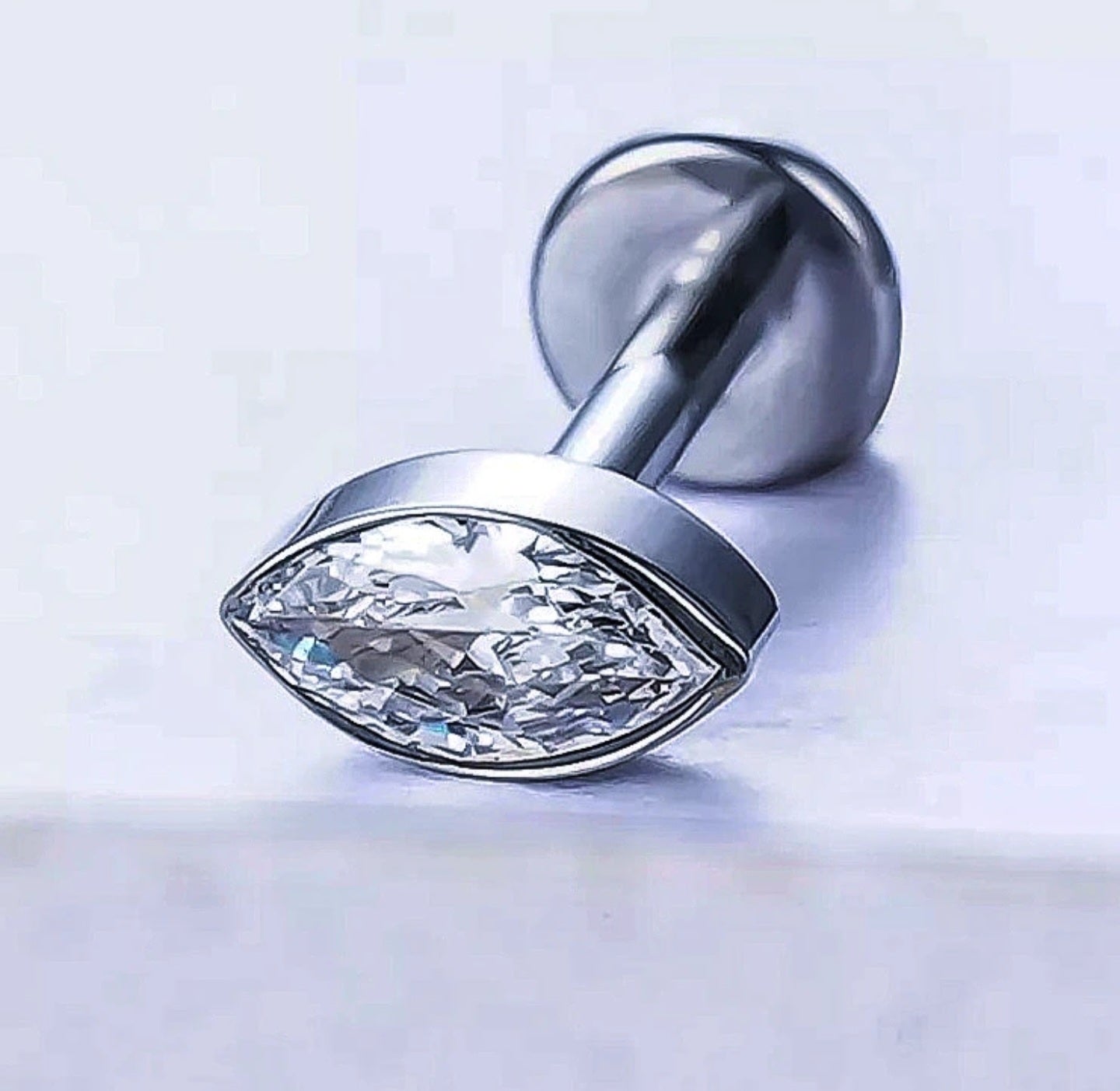Labret T164 Piercing