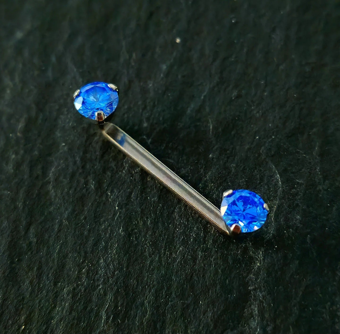 Surface T242 diamond