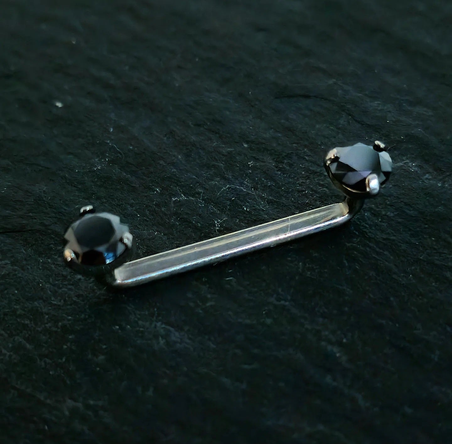 Surface T242 diamond