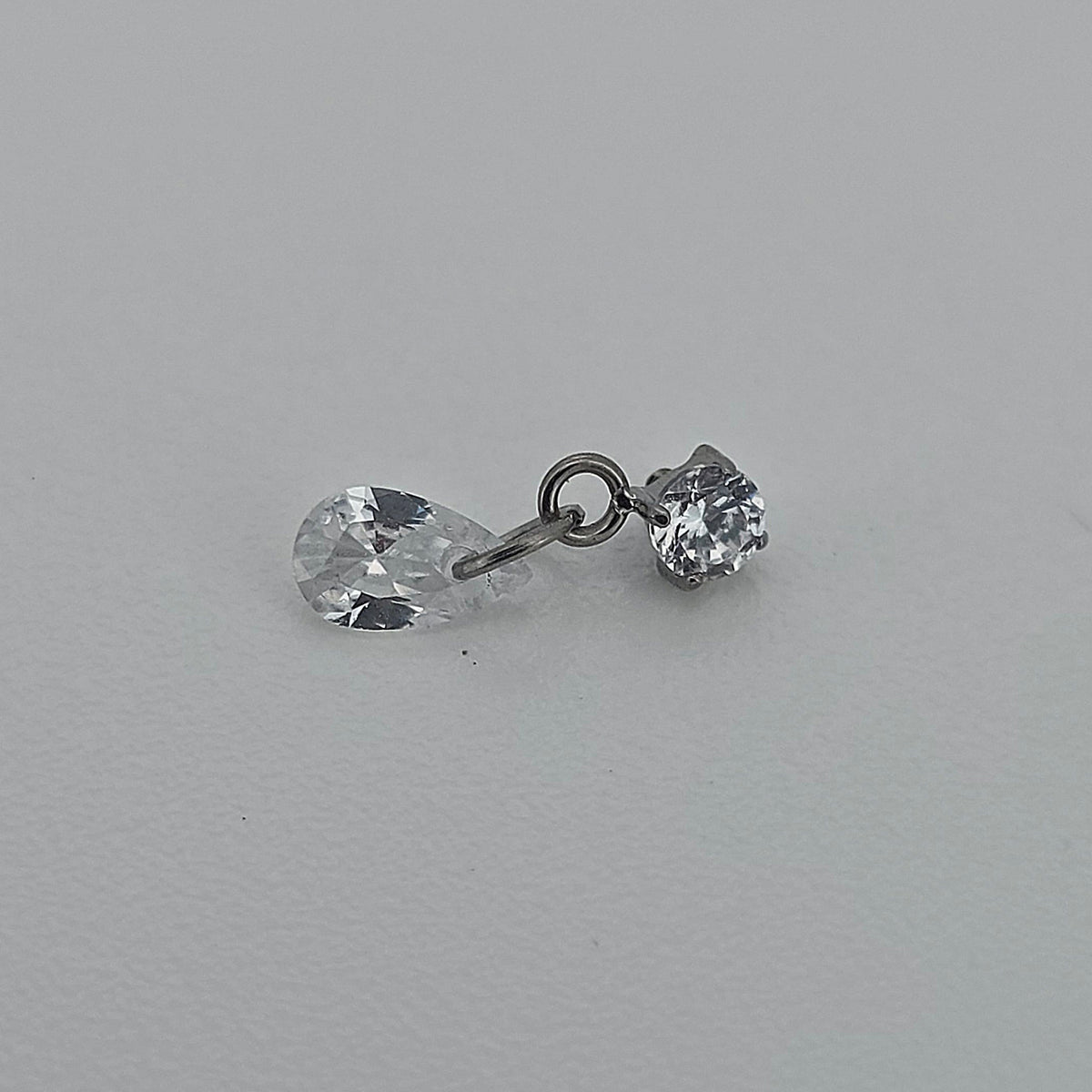Labret T334