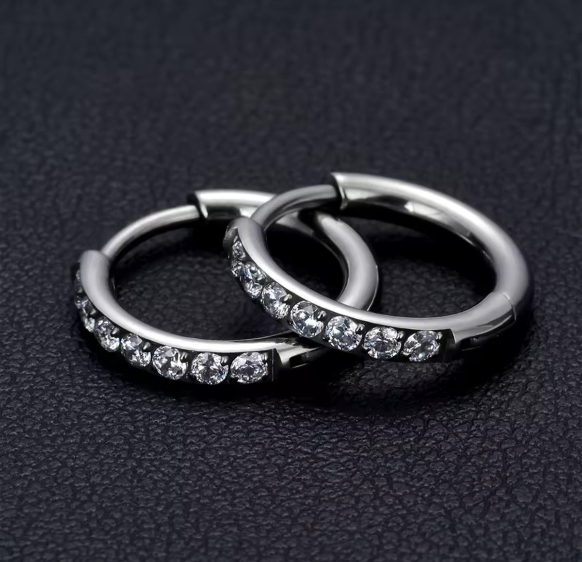 Piercing Ring Spesso Diamantini Titanio Anallergico