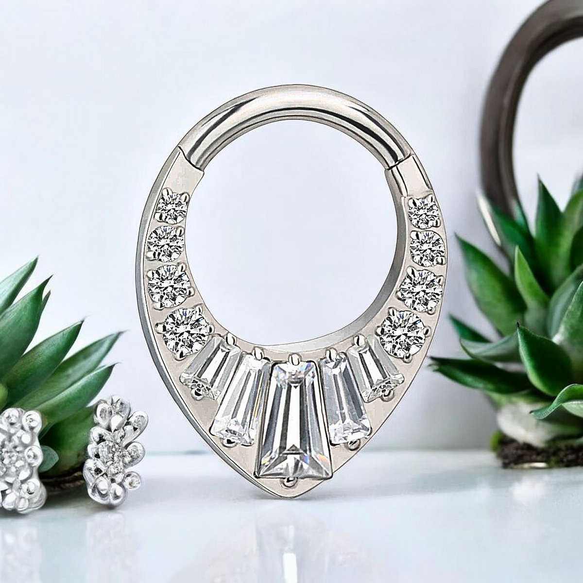 clicker ring con zirconi daith