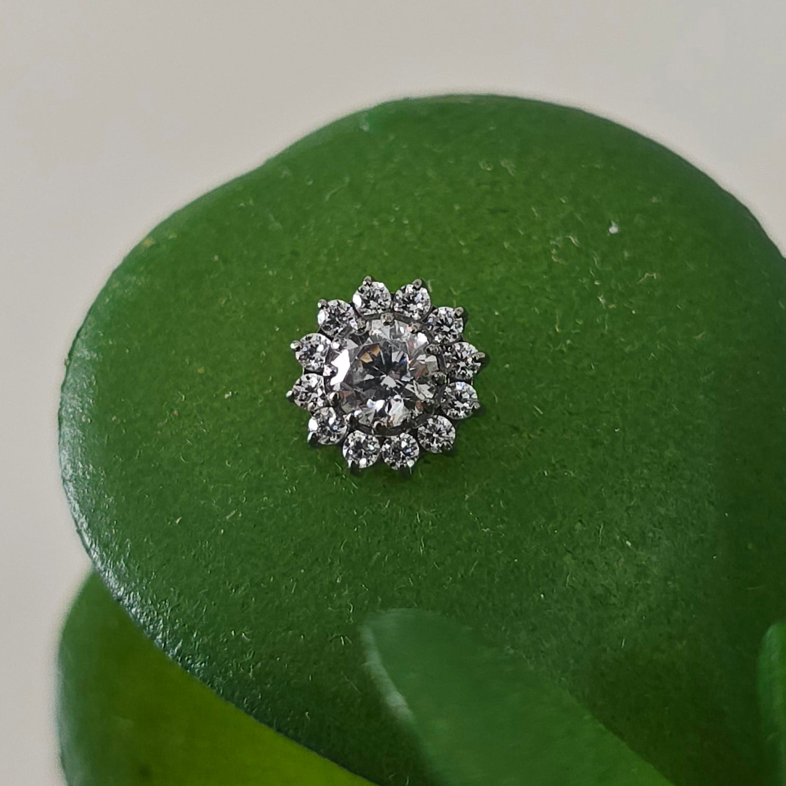 punto luce labret titanio