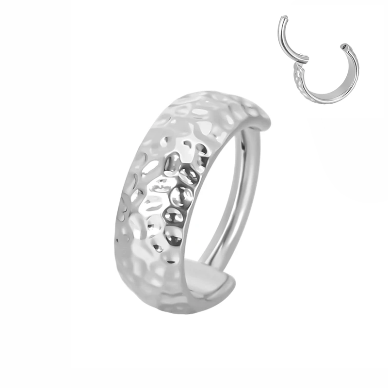 ring_martellato_titanio