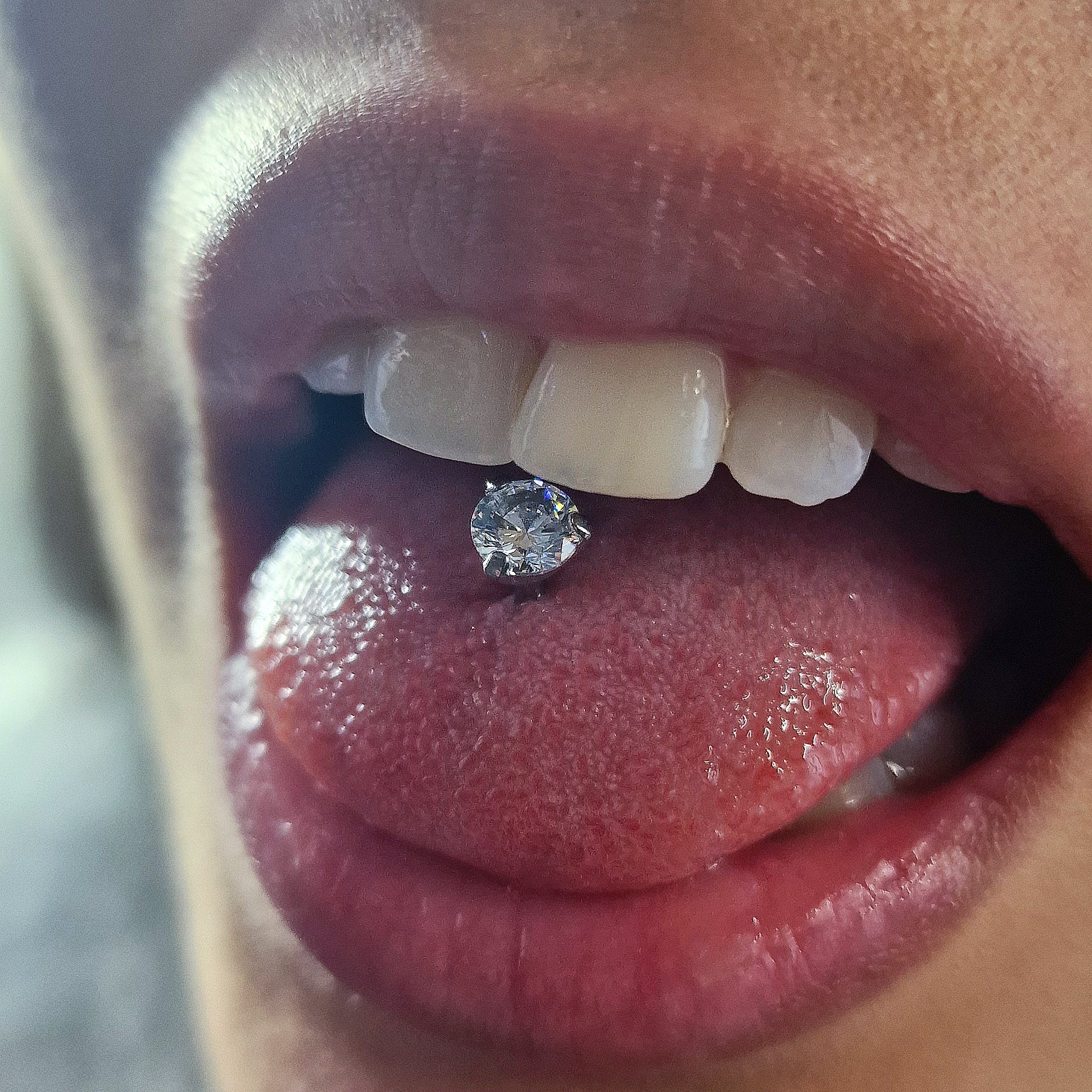 Barbell T183 Piercing