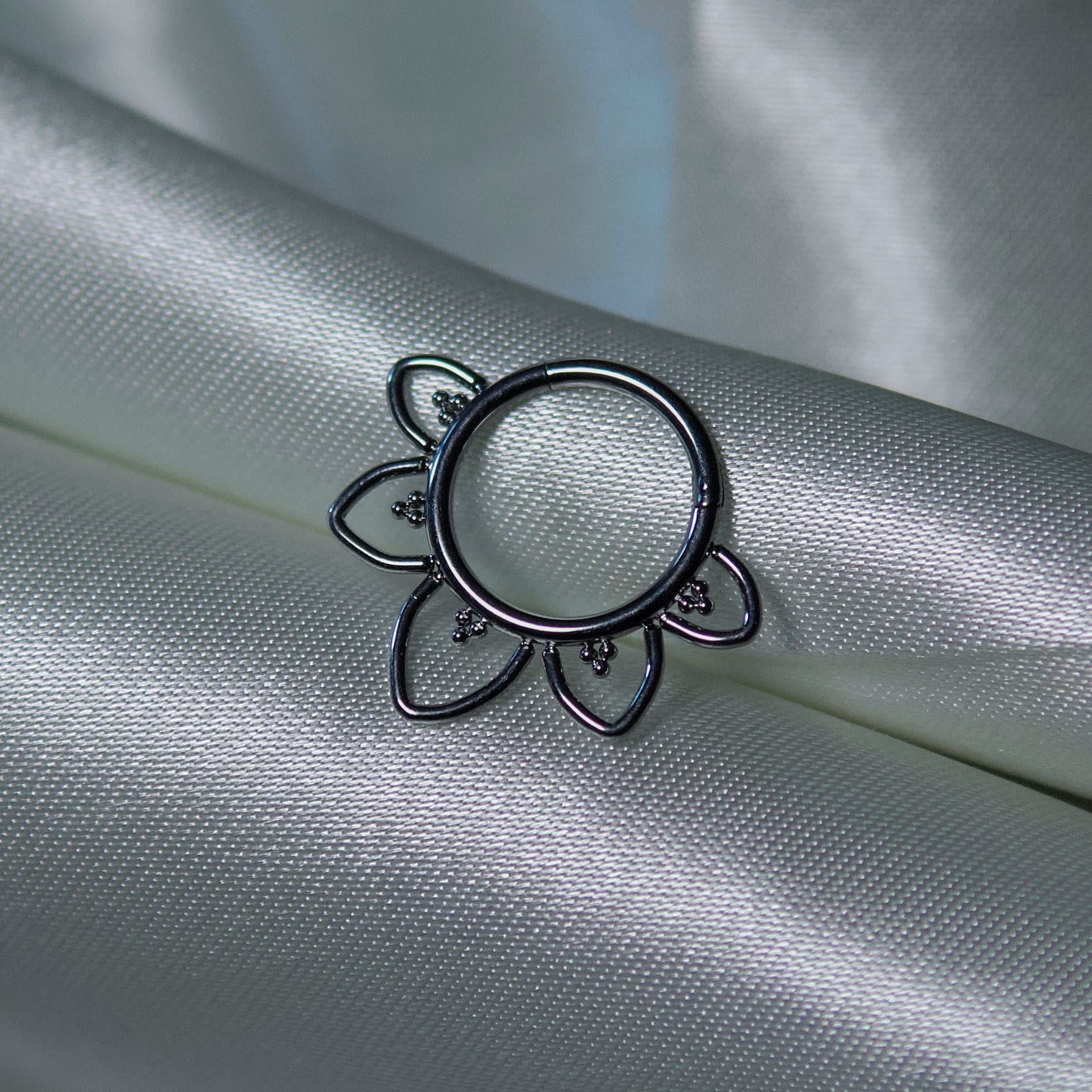 Ring T233 Piercing