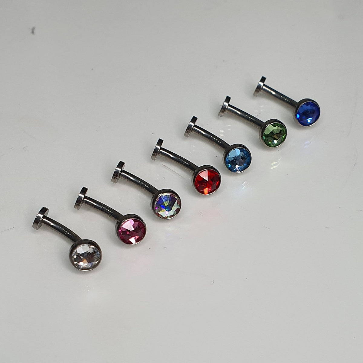 Floating Navel T134 Piercing