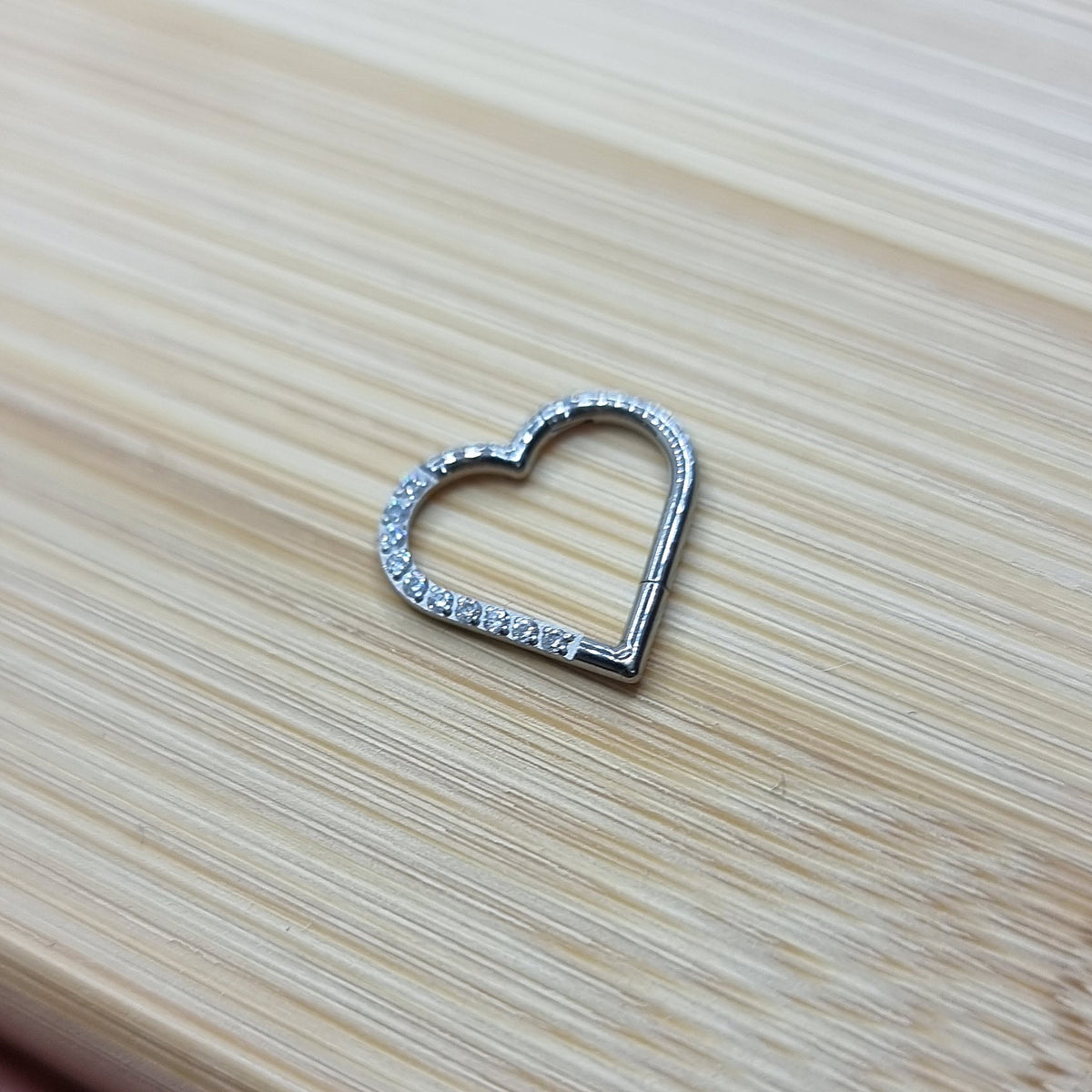 RING T193 Piercing