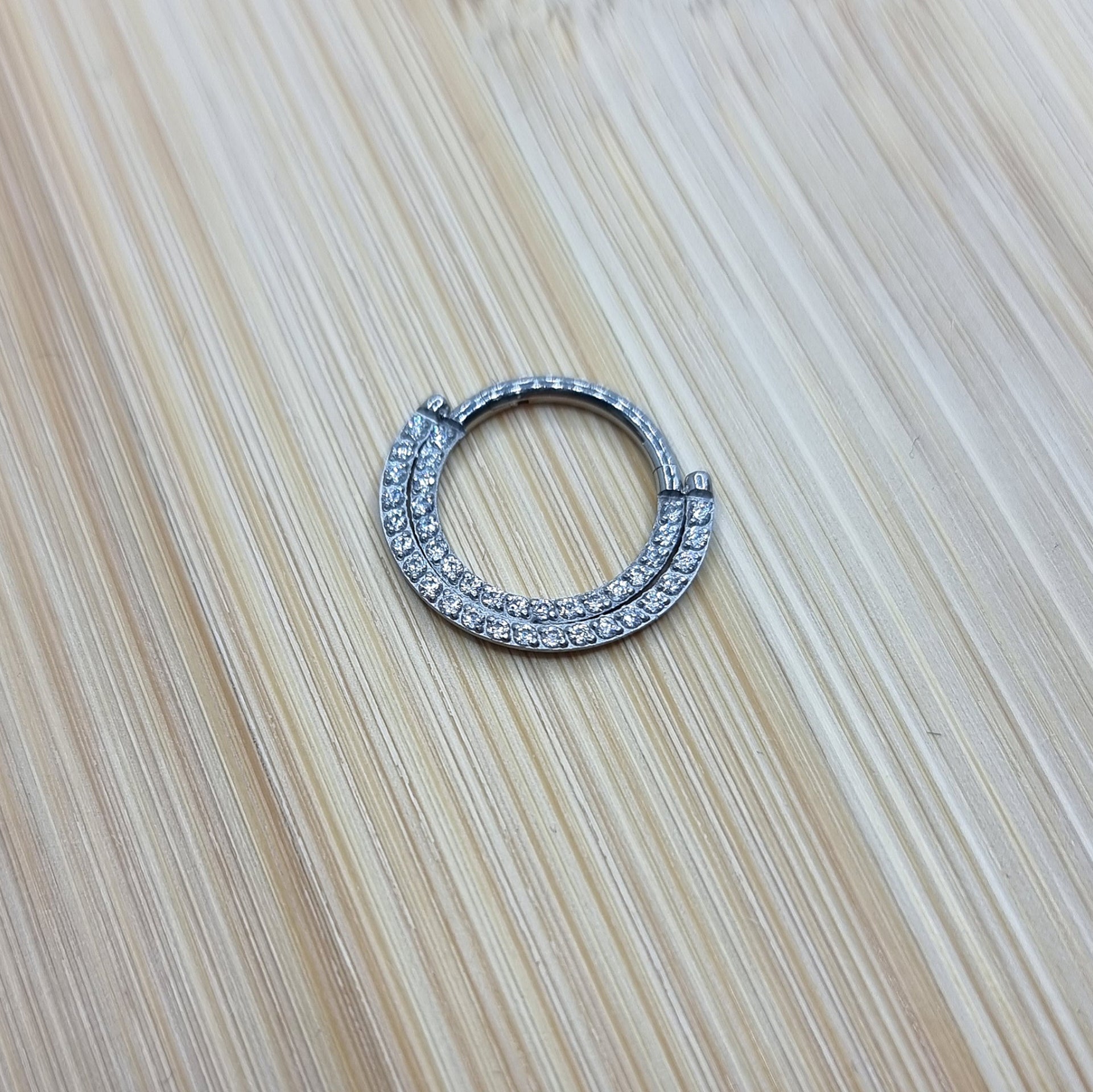 RING T190 Piercing