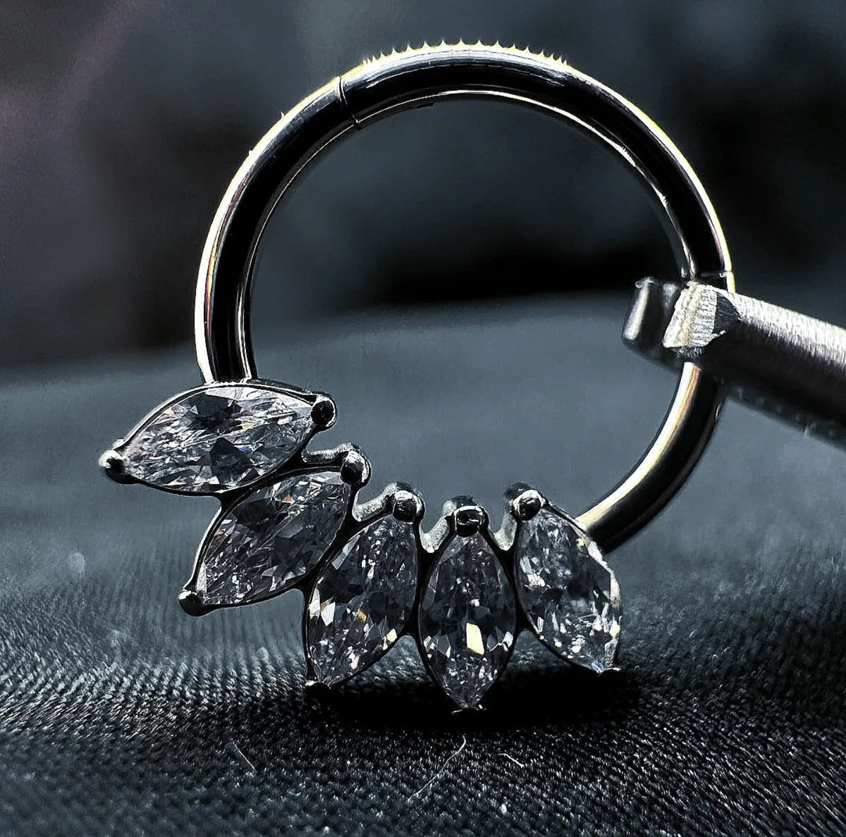 Ring T305
